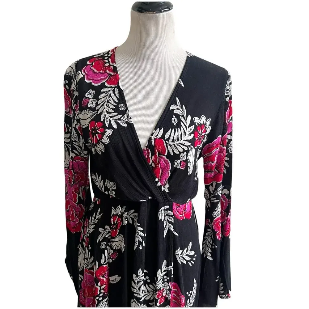 Billabong Women's Floral Whispers Wrap Dress Size Med Black Multi Bell Sleeves